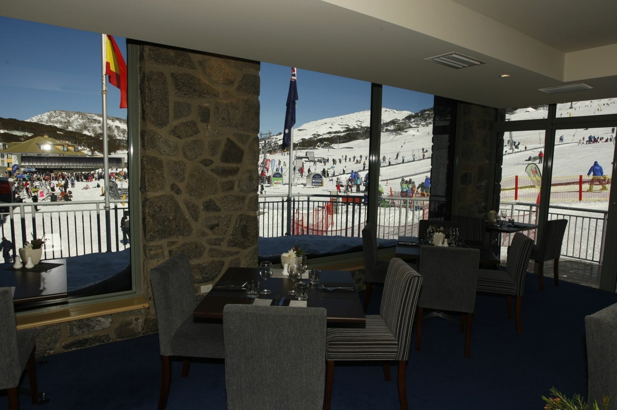 The Perisher Valley Hotel Zewnętrze zdjęcie